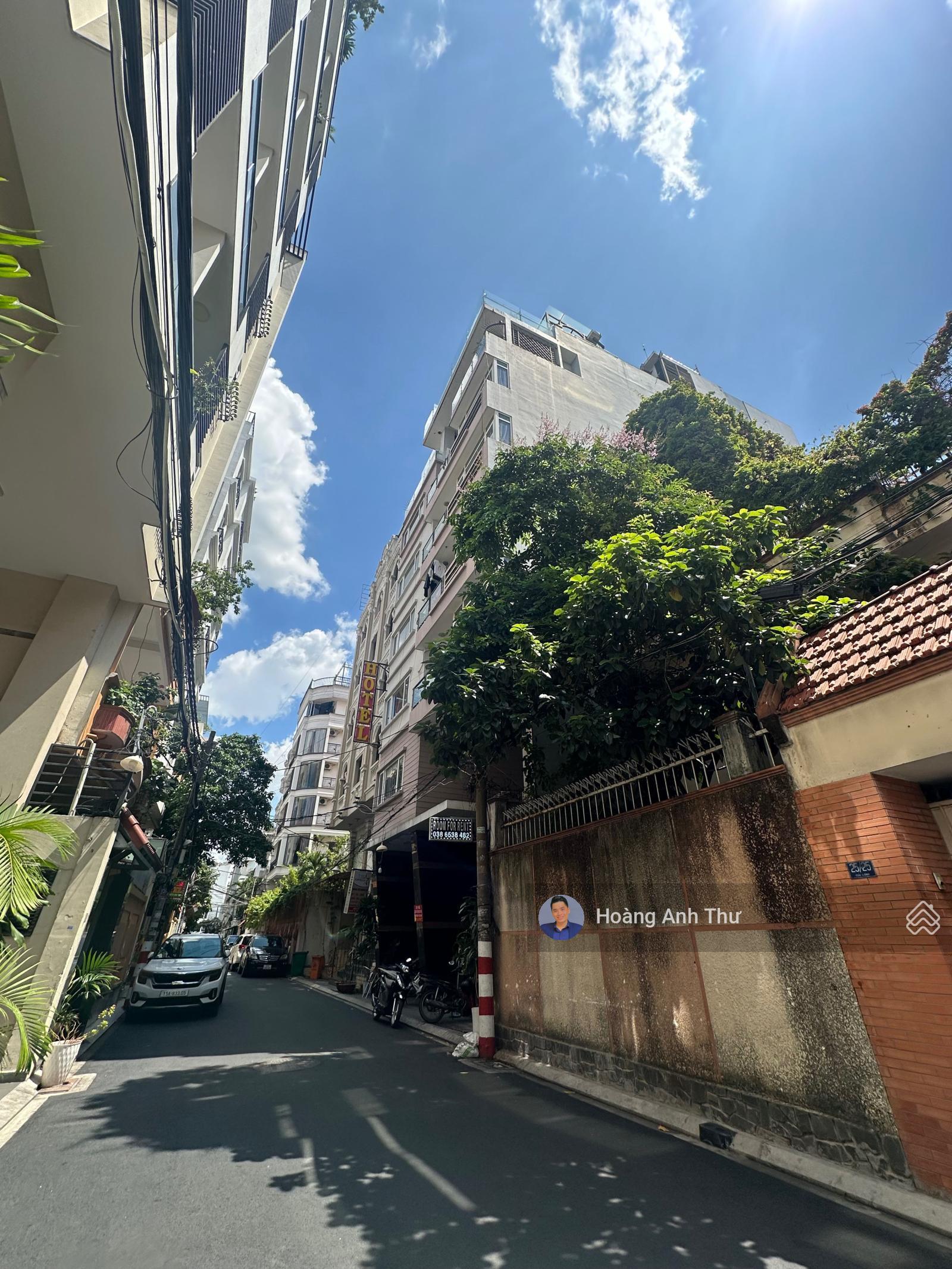 Toà nhà CHDV Cửu Long, P2 Tân Bình 10x20 hầm 7 lầu HDT 160tr/th giá 55 tỷ TL