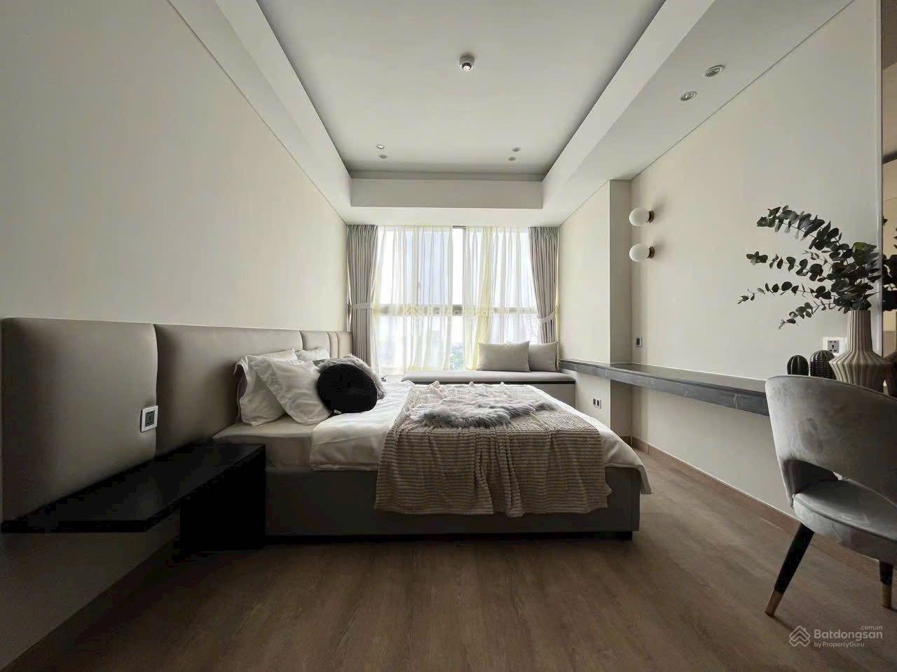 Cần cho thuê nhanh căn hộ cao cấp Cardinal Court, PMH,Q7 nhà đẹp, mới 100%.LH: 0917 300 *** Em Hằng