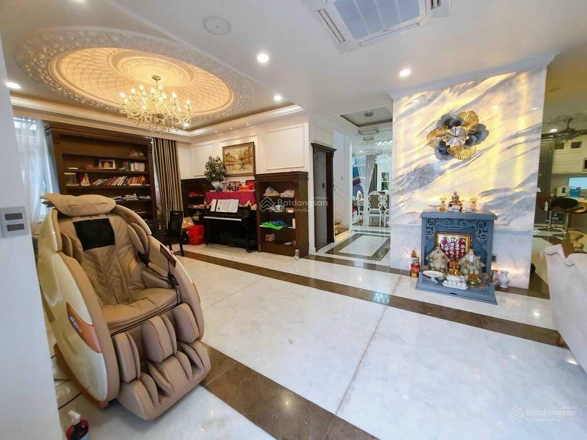 Chủ giảm 5 tỷ, MT Trần Nhật Duật, Phường Tân Định, Quận 1 DT 5x18m, kết cấu 3 lầu. Giá 22,5 tỷ