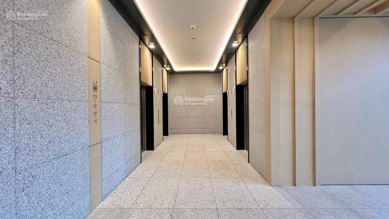 BQL toà nhà 36 Hoàng Cầu cho thuê văn phòng, DT 100 - 1000m2. Giá từ 250.000đ/m2/th