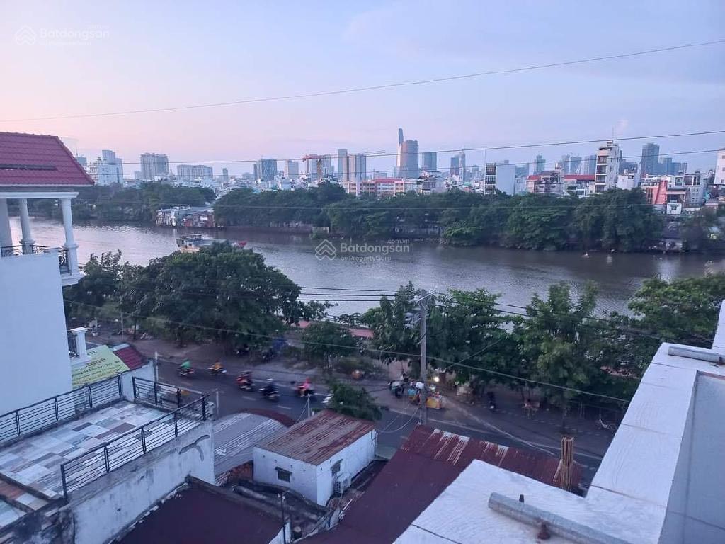 Cần tiền bán gấp lô đất 11x29m mặt tiền Huỳnh Tấn Phát, quận 7 giá 23tỷ Cần tiền bán gấp lô đất 11x29m mặt tiền Huỳnh Tấn Phát, quận 7 giá 23tỷ