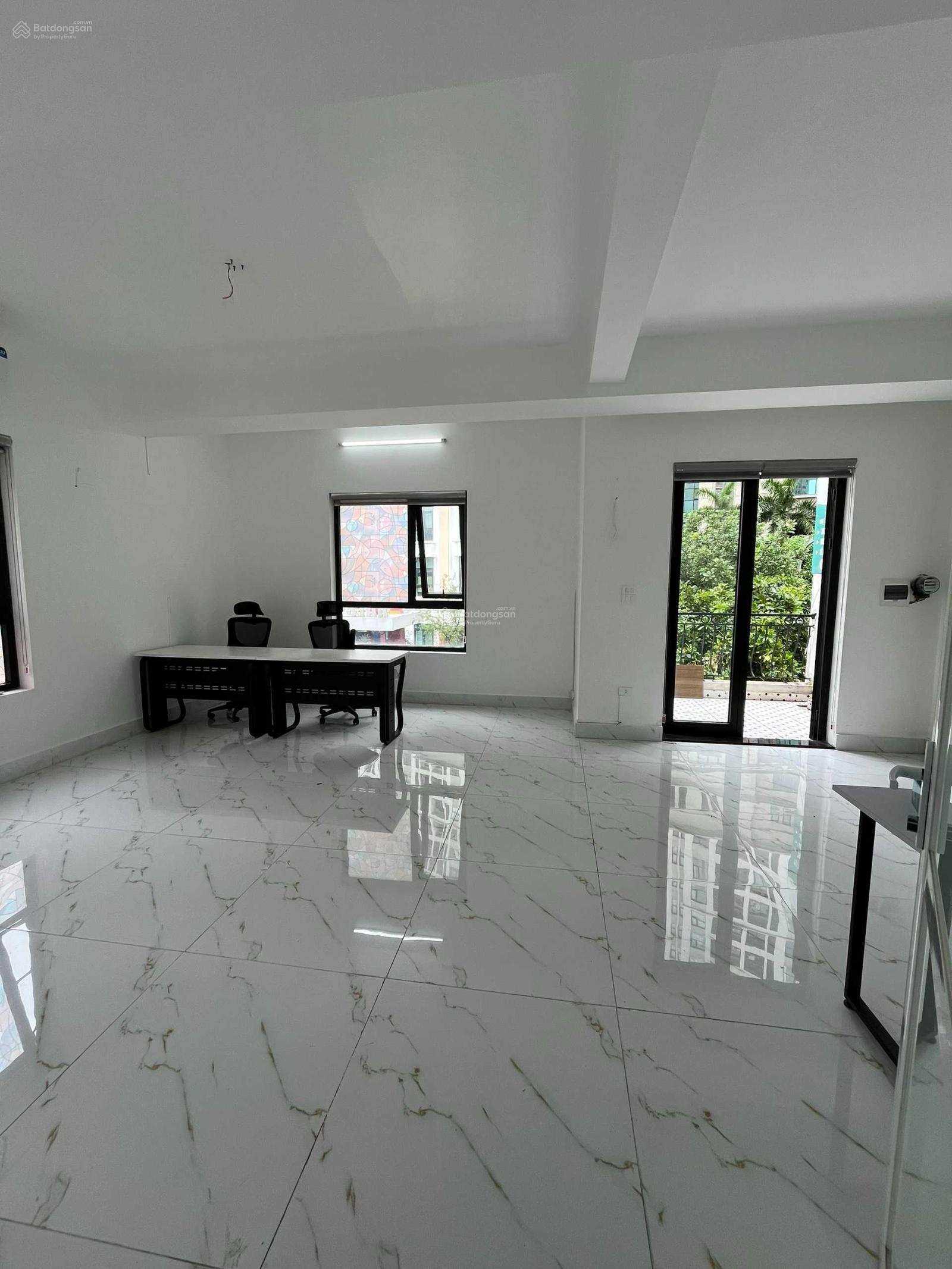 Cho thuê văn phòng 90 m2/tầng, sàn thông, 2 mặt thoáng đẹp tại Mỗ Lao - Tố Hữu