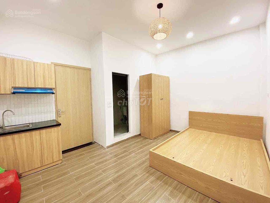 Bán CCMN Tân Triều Triều Khúc 65m2 8 tầng mặt tiền 4,6m 29 phòng khép kín dòng tiền 80 triệu /tháng