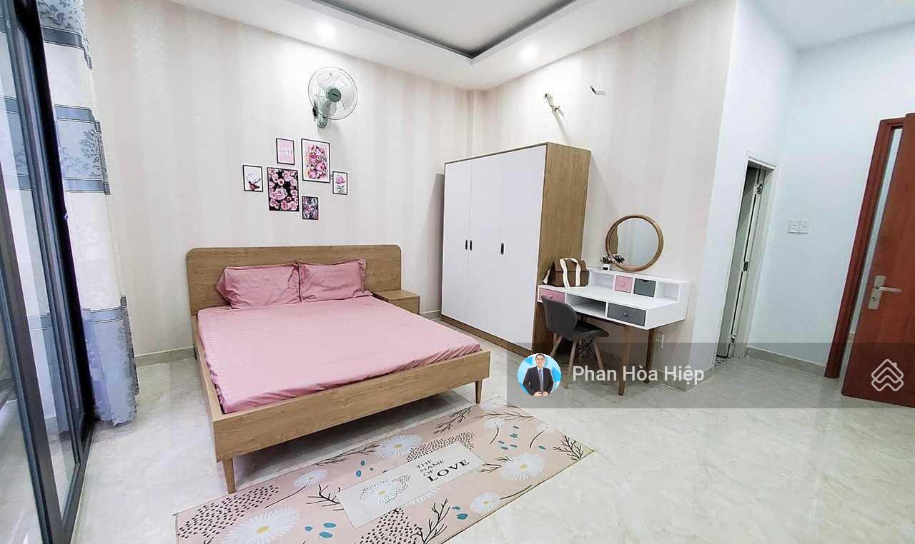 Khu vip đường nội bộ khu Bình Phú, 4 x 15, 5 tầng BTCT, sân thượng 5PN 6WC, hoàn công đủ