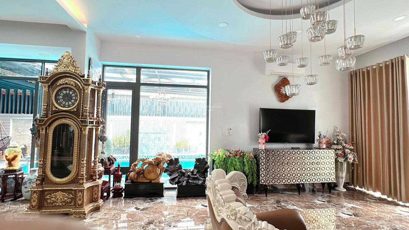 Siêu phẩm góc 2 mặt tiền Bà Huyện Thanh Quan, Quận 3 (99x11m) 5 tầng. HĐT: 200 tr. Giá 55 tỷ