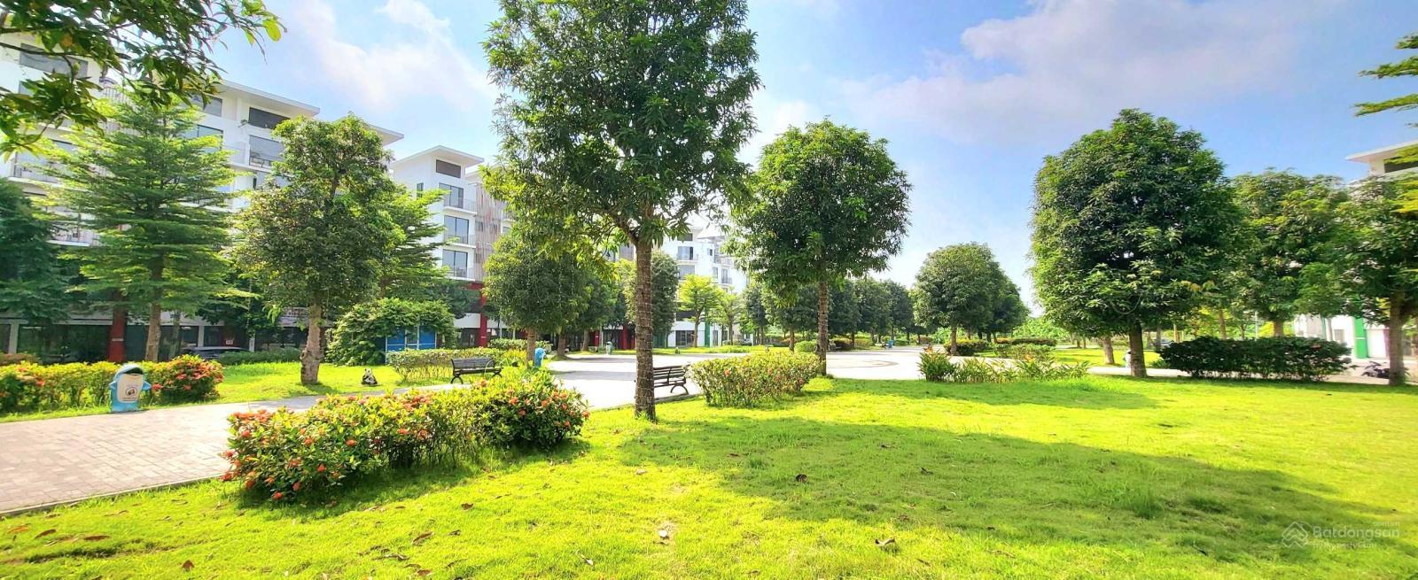 Cho thuê nhà phố Khai Sơn 90m2 view hồ điều hòa, giá 12 triệu/th. LH: 0989 386 ***