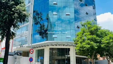 Bán tòa nhà (12x22m) mặt tiền kinh doanh ngay Cao Thắng, Quận 10