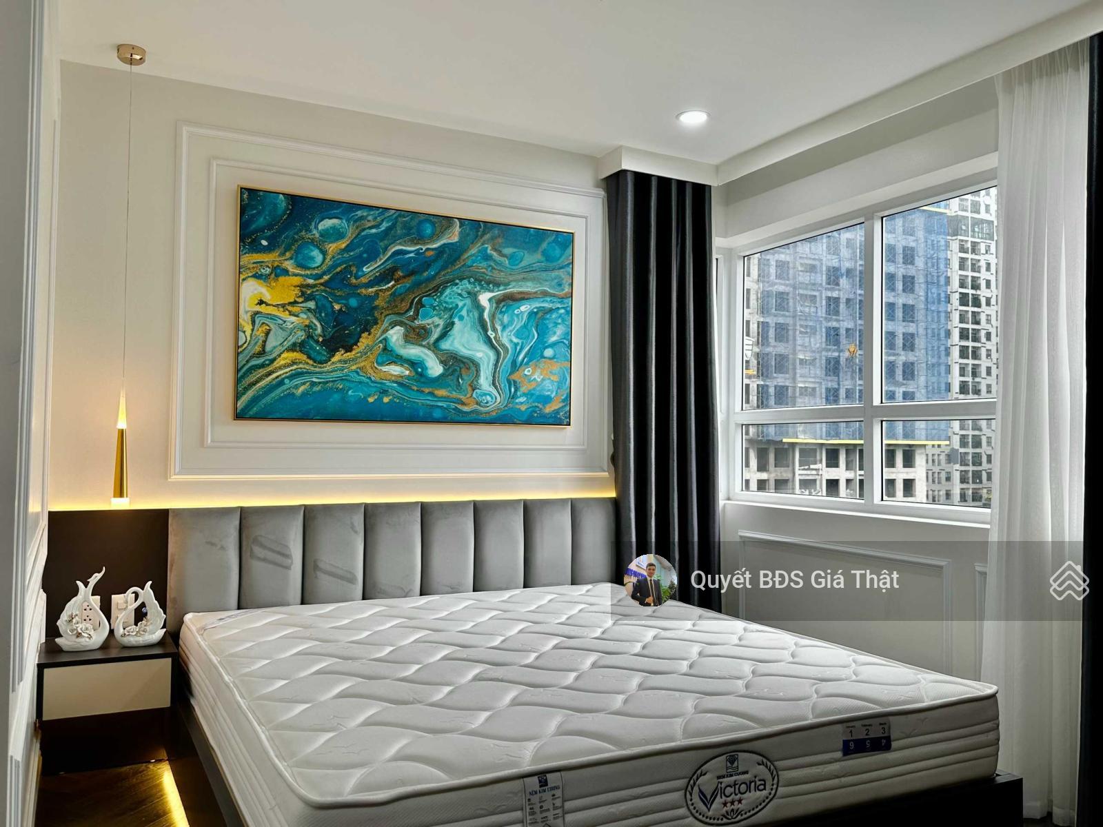 (Giá thật) chính chủ bán căn 141m2 3PN + 3WC tầng trung full NT sang xịn đẹp 23 tỷ cc Royal City