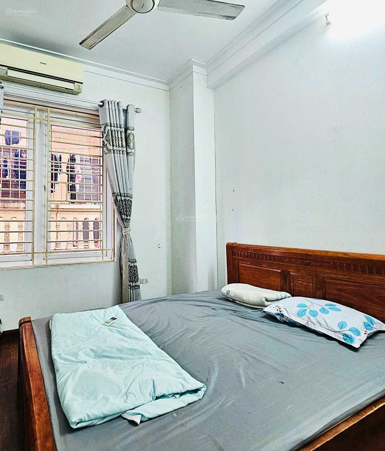 Cho thuê căn hộ 2 phòng ngủ 65m2 cực đẹp tại phố Cát Linh, Đống Đa. Giá ưu đãi 10 triệu/tháng Cho thuê căn hộ 2 phòng ngủ 65m2 cực đẹp tại phố Cát Linh, Đống Đa. Giá ưu đãi 10 triệu/tháng