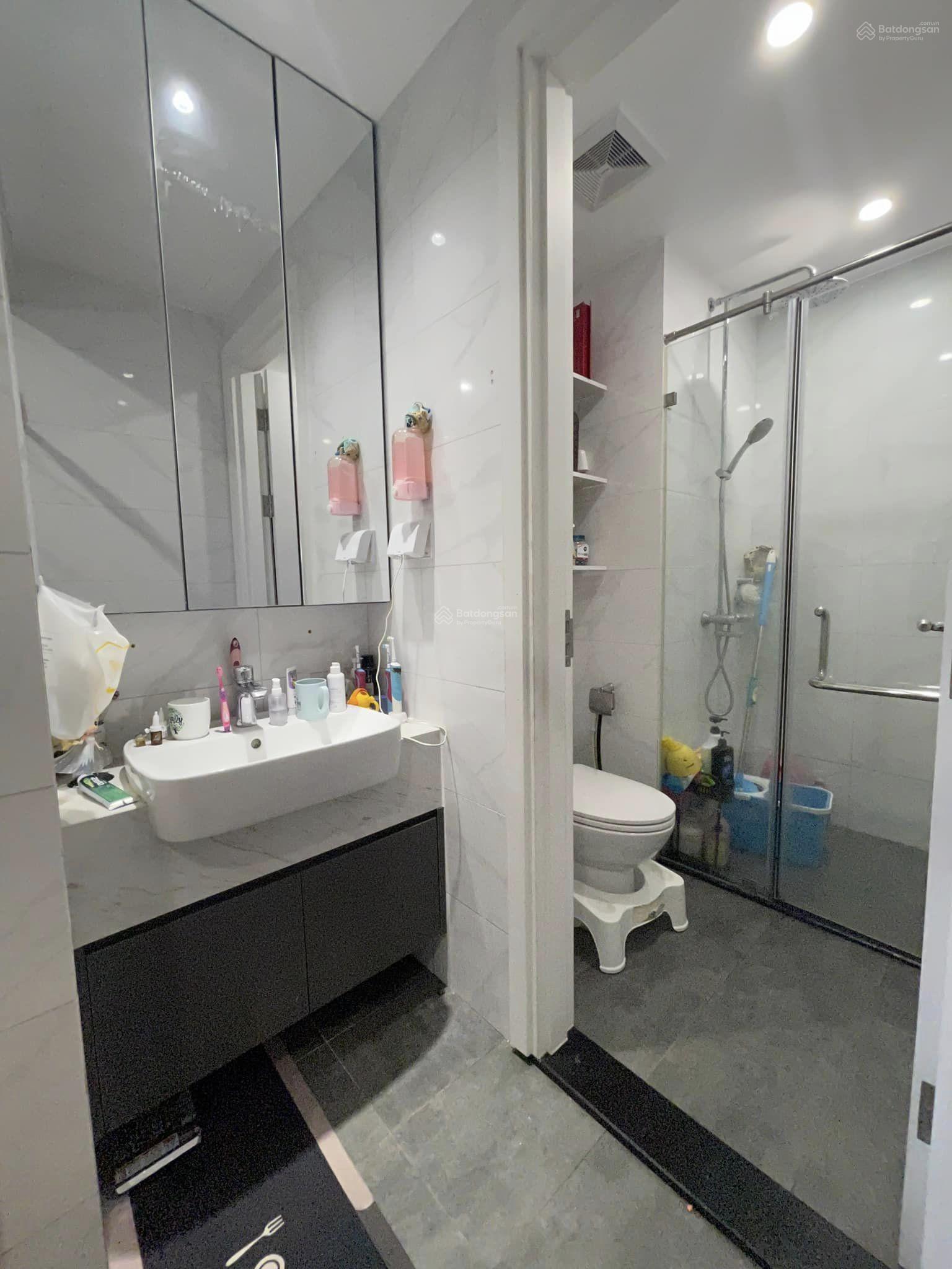 Giá bán nhanh! Bán căn 2PN 59m2 - khu Imperia - 3,820 tỷ bao phí để lại full nội thất - Sổ cầm tay