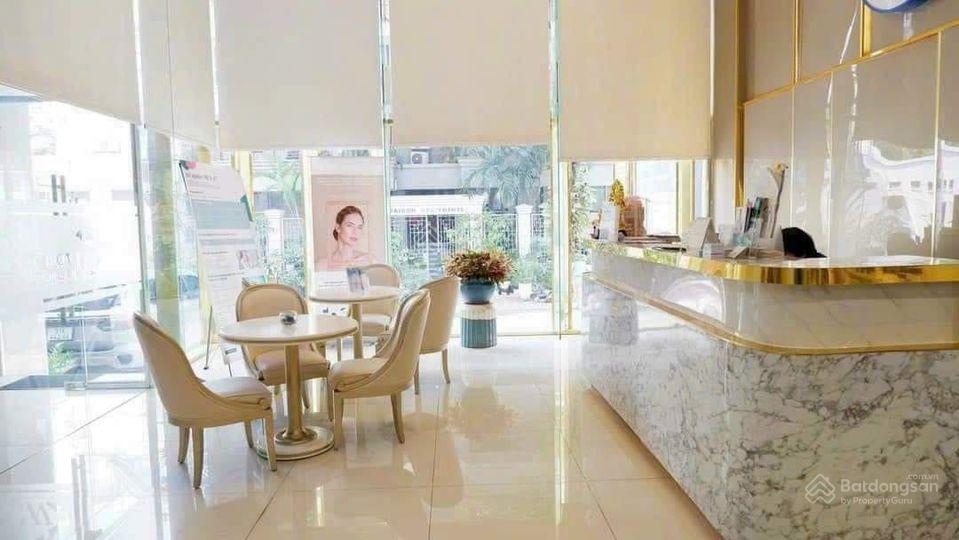 Tòa nhà MT 90 - 92 Lê Thị Riêng, Phường Bến Thành, Quận 1 - 8x20m hầm trệt 9 lầu