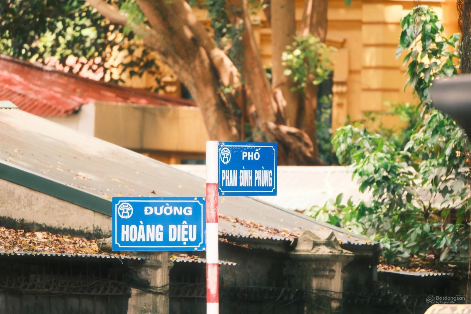 Cần bán nhà mặt phố Phan Đình Phùng, Ba Đình. DT Sổ 85m2 x MT 6m. Vị trí đẹp - KD sầm uất