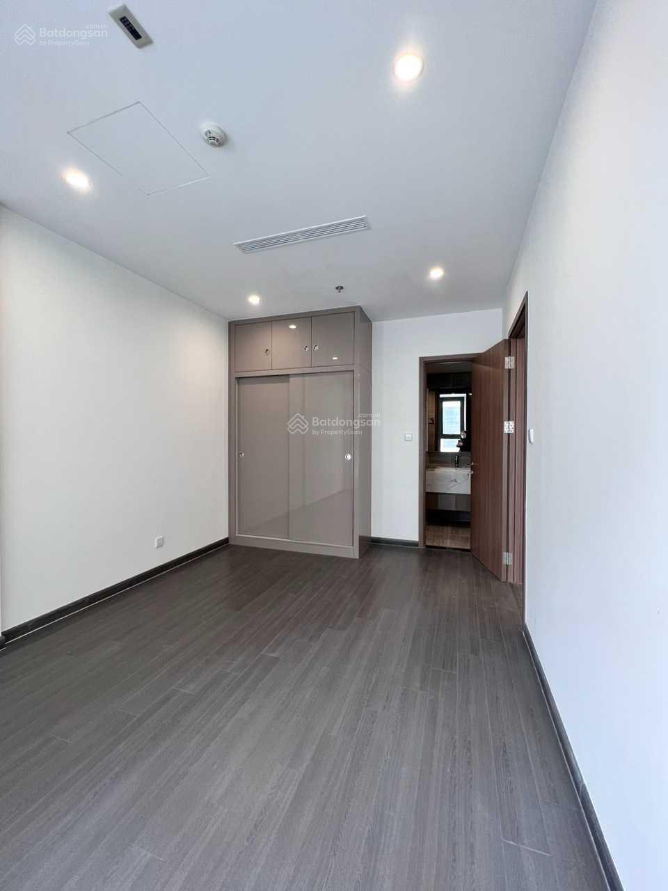Chính chủ cần bán giá gốc 02 căn 3PN tòa Tonkin - 83m2 - 5 tỷ 250, Vinhomes Smart City