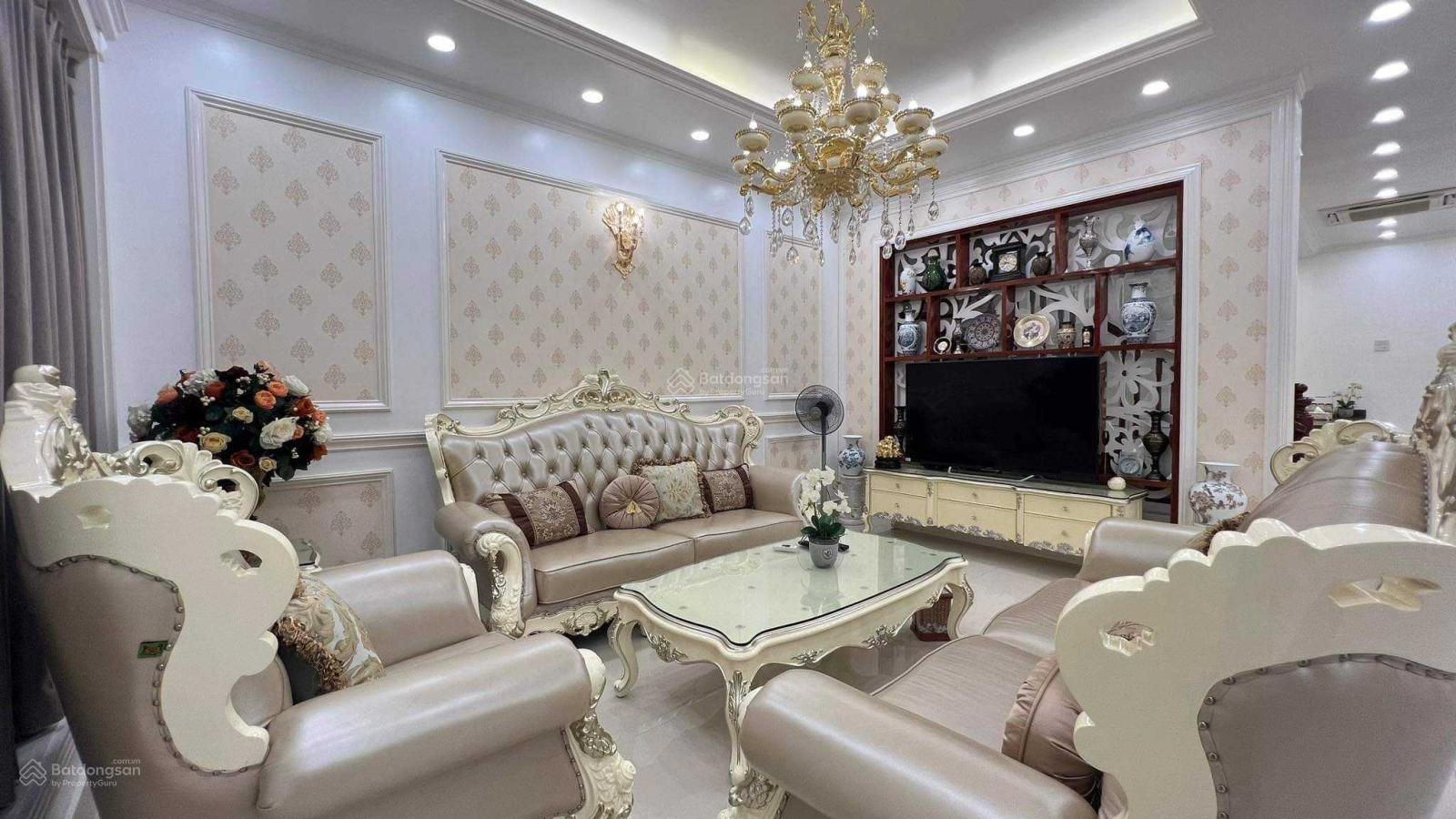 Cho thuê đơn lập góc siêu rộng Vinhomes Riverside Long Biên, full nội thất cao cấp, giá 85 tr/th
