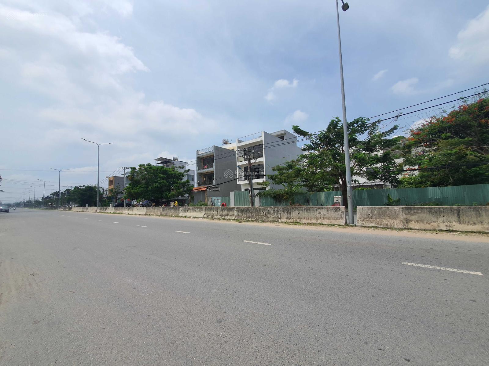 Chính chủ bán lô biệt thự 10x20m view công viên Nam Long giá tốt nhất