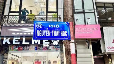 Cần bán nhà mặt phố Nguyễn Thái Học, Ba Đình. DT sổ 105m2 x 8T, MT 5m. Nhà nằm đoạn đẹp nhất phố
