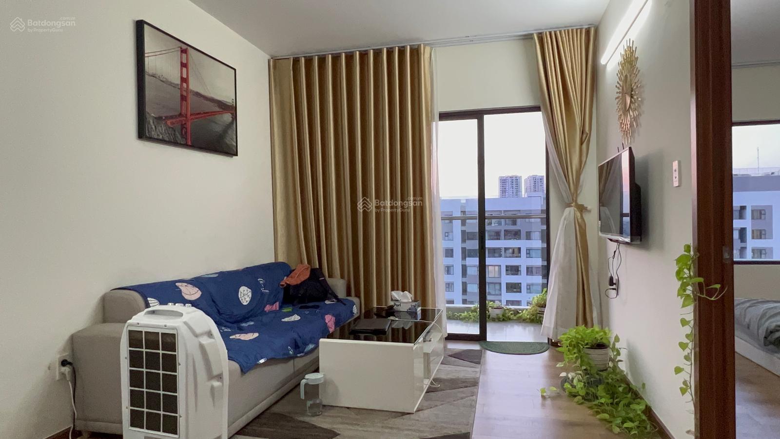 Cho thuê căn 75m2 2PN - 2WC full nội thất xịn sò, nhận nhà ngay. LH 0767 500 *** ạ