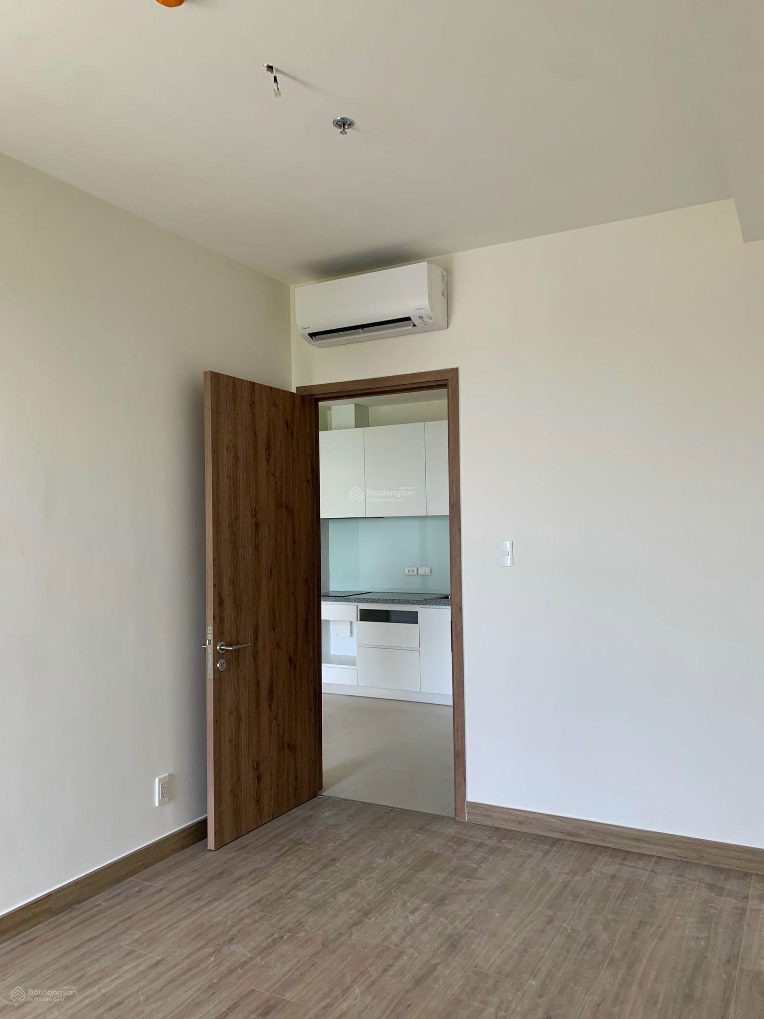 Bán CH The Glory 1PN, tặng nội thất và điện lạnh, diện tích 48.99m2,giá 2tỷ3, ngân hàng cho vay 80%
