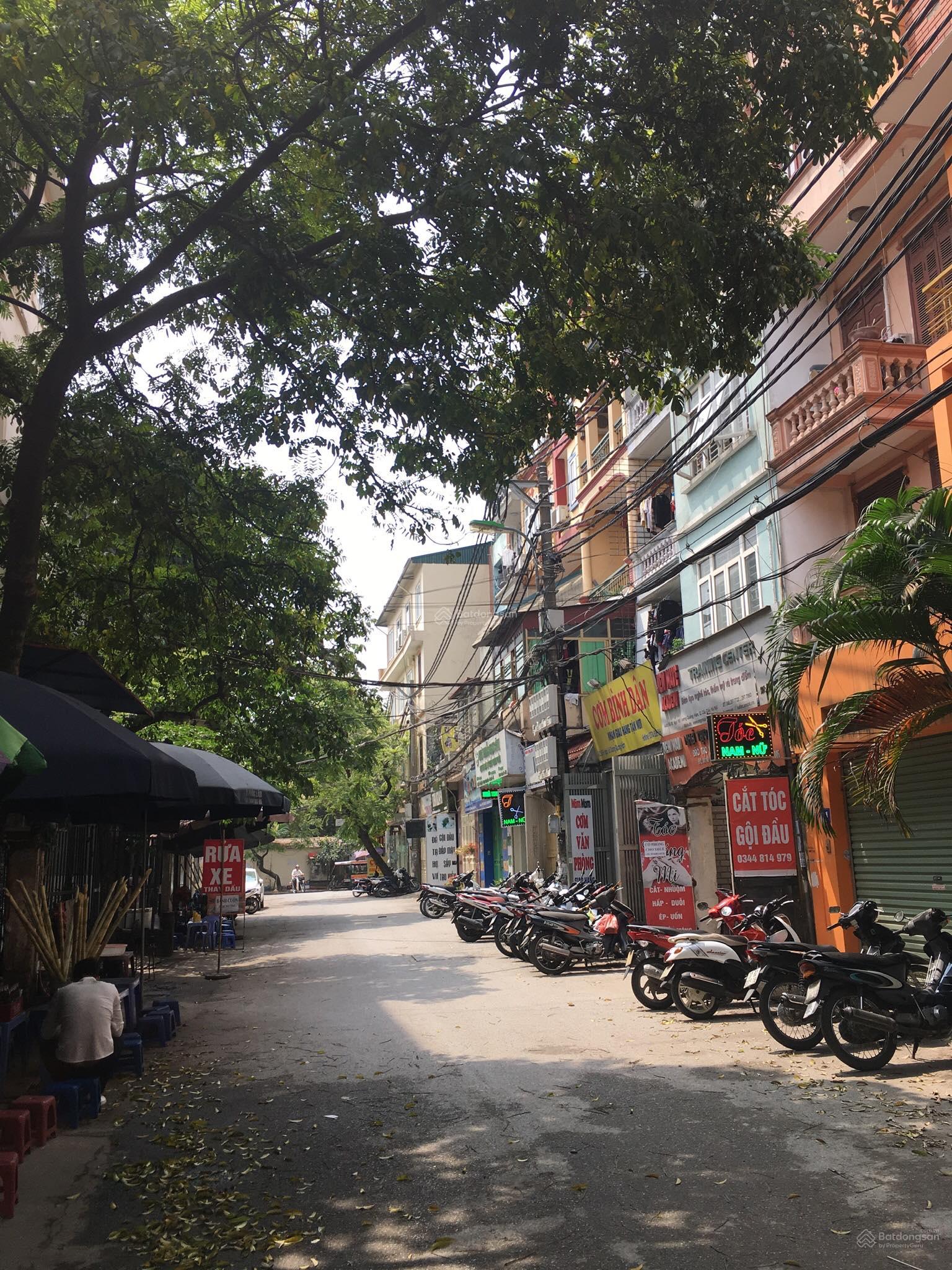 Bán nhà phân lô Hoàng Quốc Việt - Nghĩa Tân 50m2, MT 4.5m, Giá 16ty 0382 276 ***