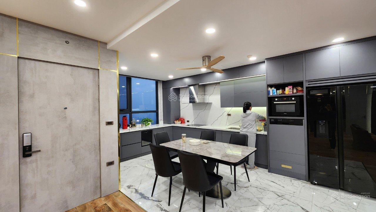 Chủ nhà bán nhanh căn hộ Dolphin 144m2 3 ngủ, 2WC, view thoáng hướng mát full đồ mới xem nhà dễ