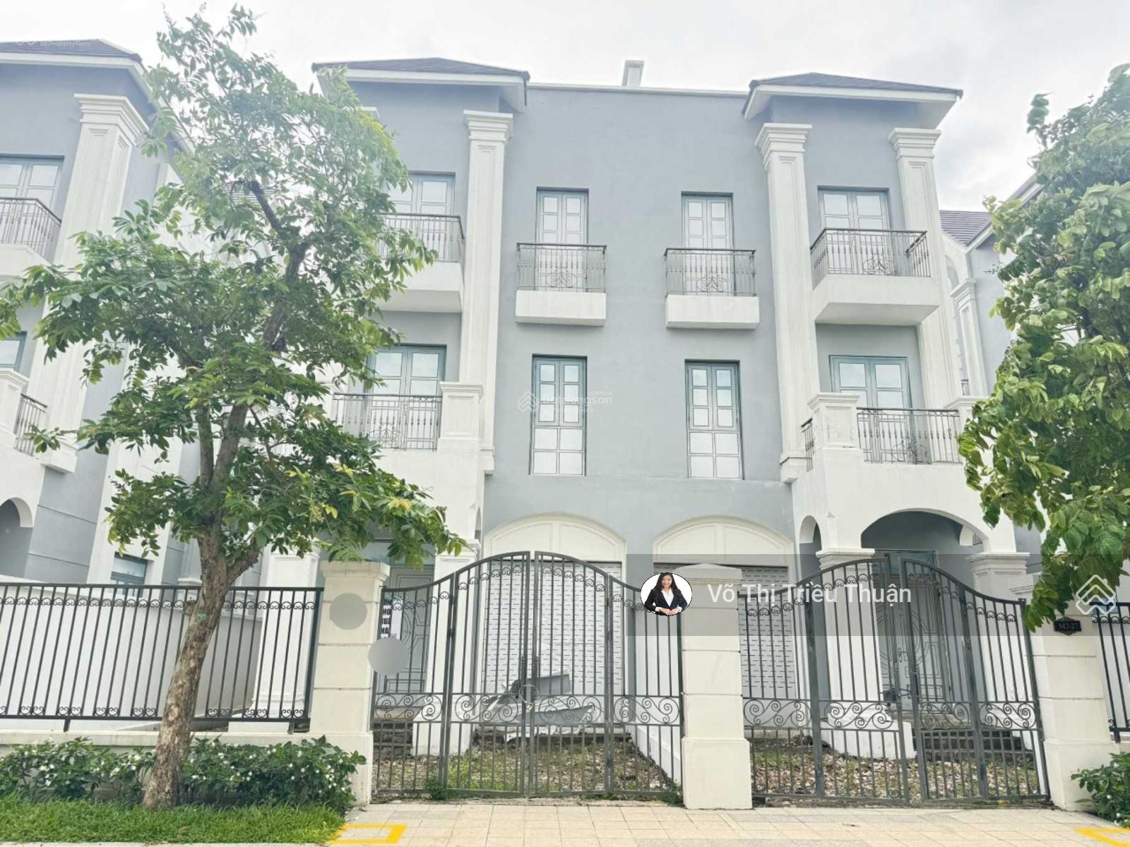 Bán - biệt thự song lập 200m2 - Glory - giá bán top 1 toàn khu Vinhomes Grand Park tháng 12/2025