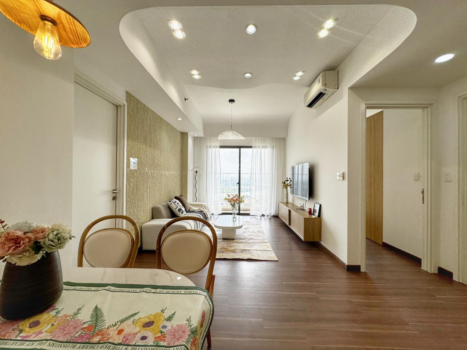 Kẹt tiền bán gấp 2PN view sông Masteri Thảo Điền - Hỗ trợ vay đến 80%-sổ hồng-LH 0938 519 *** Vy Vy