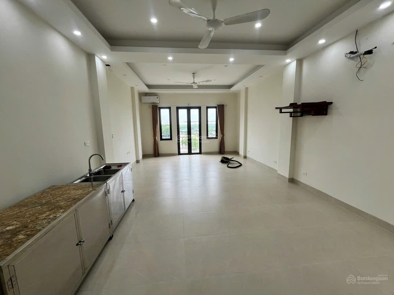 Cho thuê nhà LK Quang Trung 60m2 x 6 tầng thông sàn ô chờ thang máy 15tr, 0903 409 ***