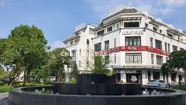 Lô biệt thự LK góc nhất 2 mặt thoáng, diện tích 192m2 nhà xây 4 tầng.Sân vườn siêu rộng.Giá 74,9 tỷ