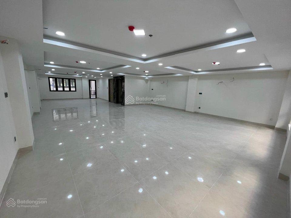 Mặt tiền Hàm Nghi Quận 1 ngay tòa nhà Bitexco, DT: 6 x 22m hầm T 8L, giá: 250tr, LH: 0934 004 *** Mặt tiền Hàm Nghi Quận 1 ngay tòa nhà Bitexco, DT: 6 x 22m hầm T 8L, giá: 250tr, LH: 0934 004 ***