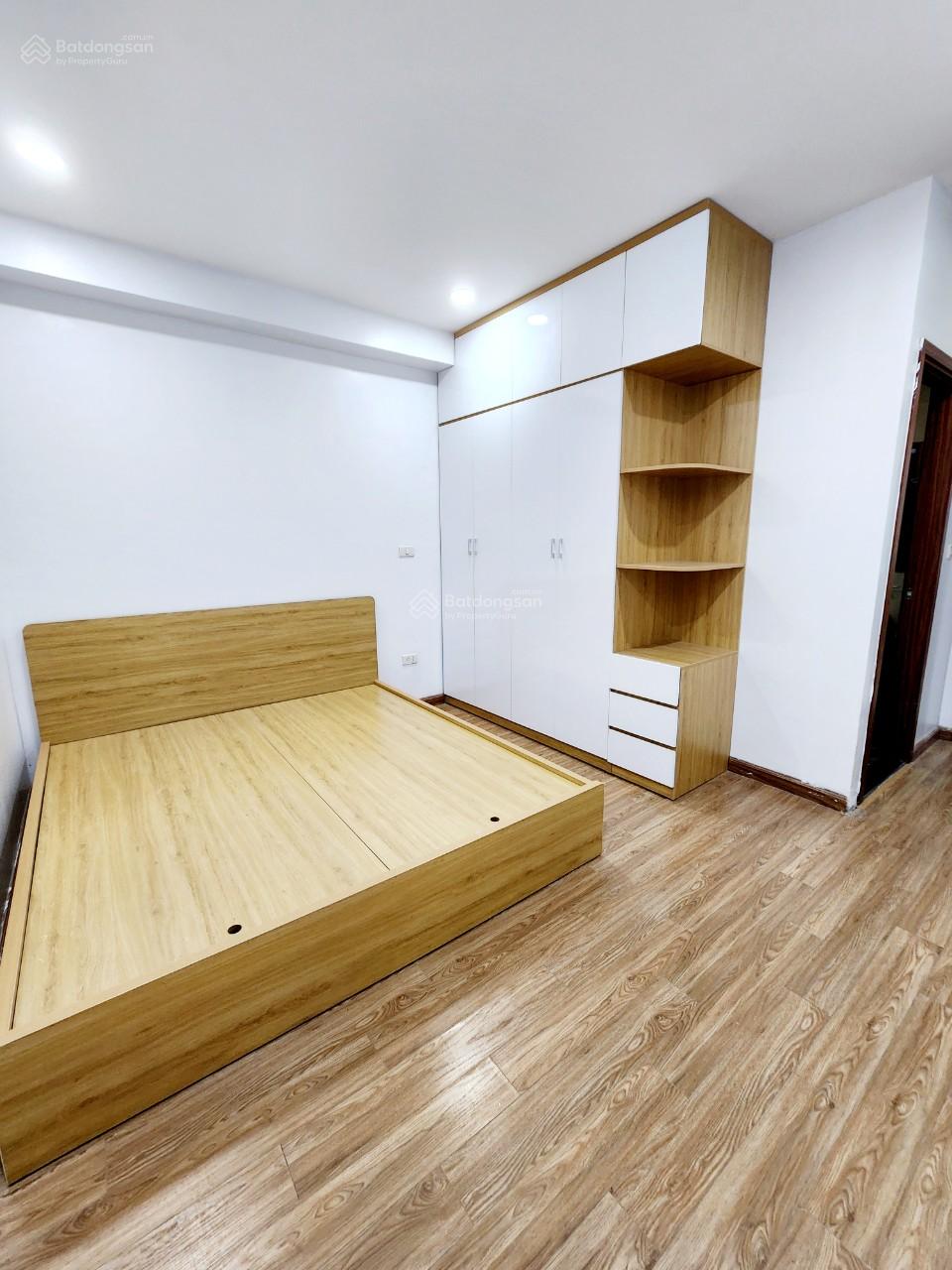 Cần bán gấp 2 phòng ngủ DT 65m2 chung cư Bộ Tư Lệnh giá 4.55 tỷ