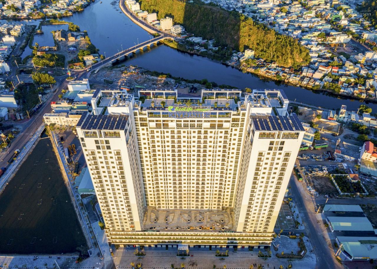 Cần bán nhanh căn Ecolife 2 PN hướng Đông Nam tầng cao view sông.Liên hệ 0903 601 ***.Nhà mới 100%