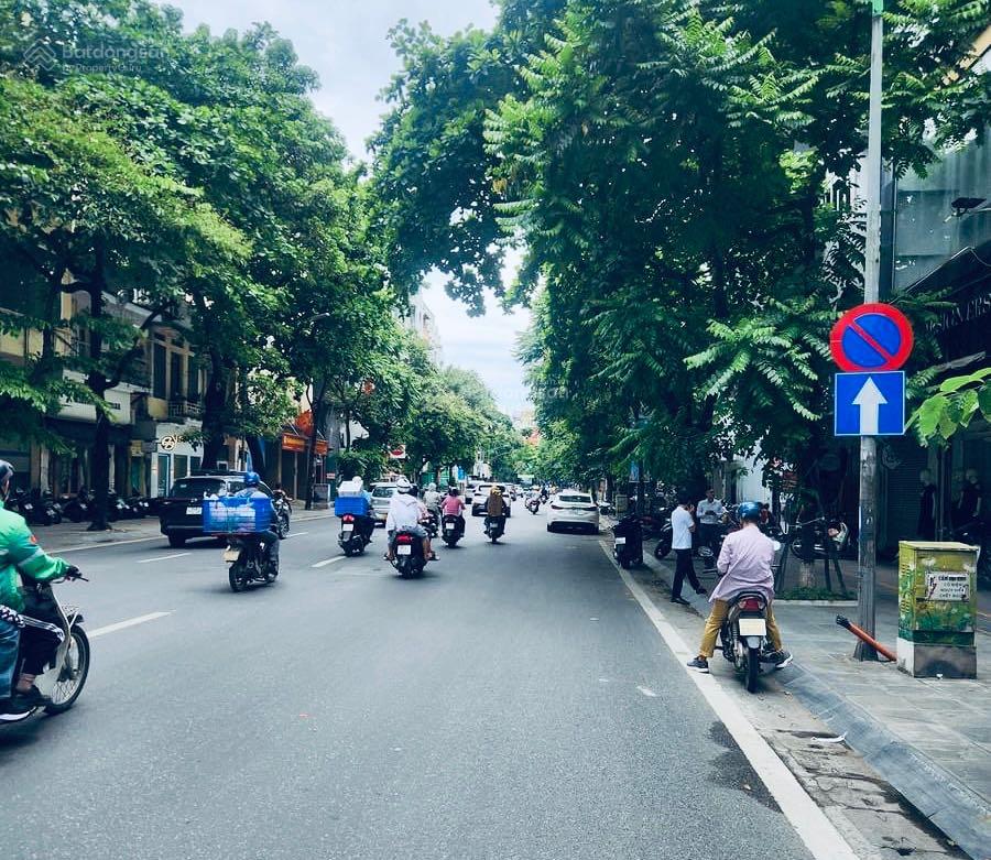 Bán toà văn phòng mặt phố Phố Huế - lô góc 2 mặt phố lớn - 525m2 x 12T, MT 35m - cho thuê 20 tỷ/năm Bán toà văn phòng mặt phố Phố Huế - lô góc 2 mặt phố lớn - 525m2 x 12T, MT 35m - cho thuê 20 tỷ/năm