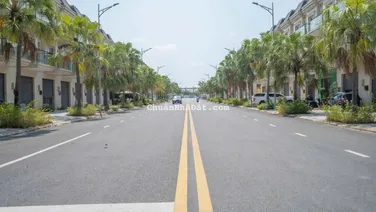 Cần bán lô đất mặt tiền đường 5m5, trục thông 10 toà chung cư, kinh doanh được ngay chỉ 3,6 tỷ