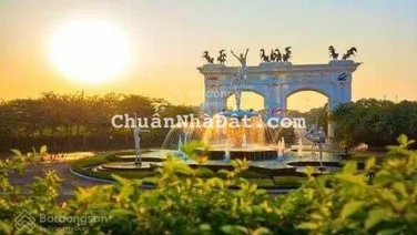 Chủ đi nước ngoài định cư bán gấp BT lô góc 240m2 ĐN giá từ 150tr LH ms Thu 0986 535 ***