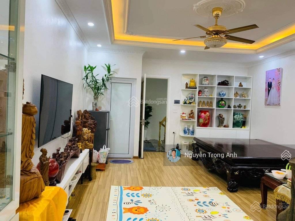 Cần bán nhà phố Bồ Đề vị trí hiến 60m2 - nhà 4 tầng, mặt tiền rộng, giá 16.5 tỷ