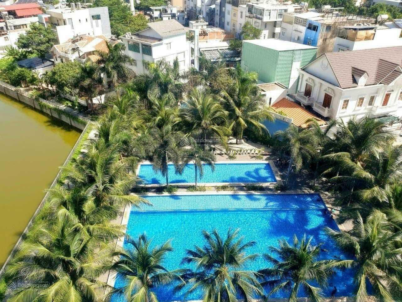 Cần bán căn hộ La Casa, tầng cao view đẹp, 2PN diện tích 92m2 giá bán 4,1 tỷ TL. LH 0906 459 ***