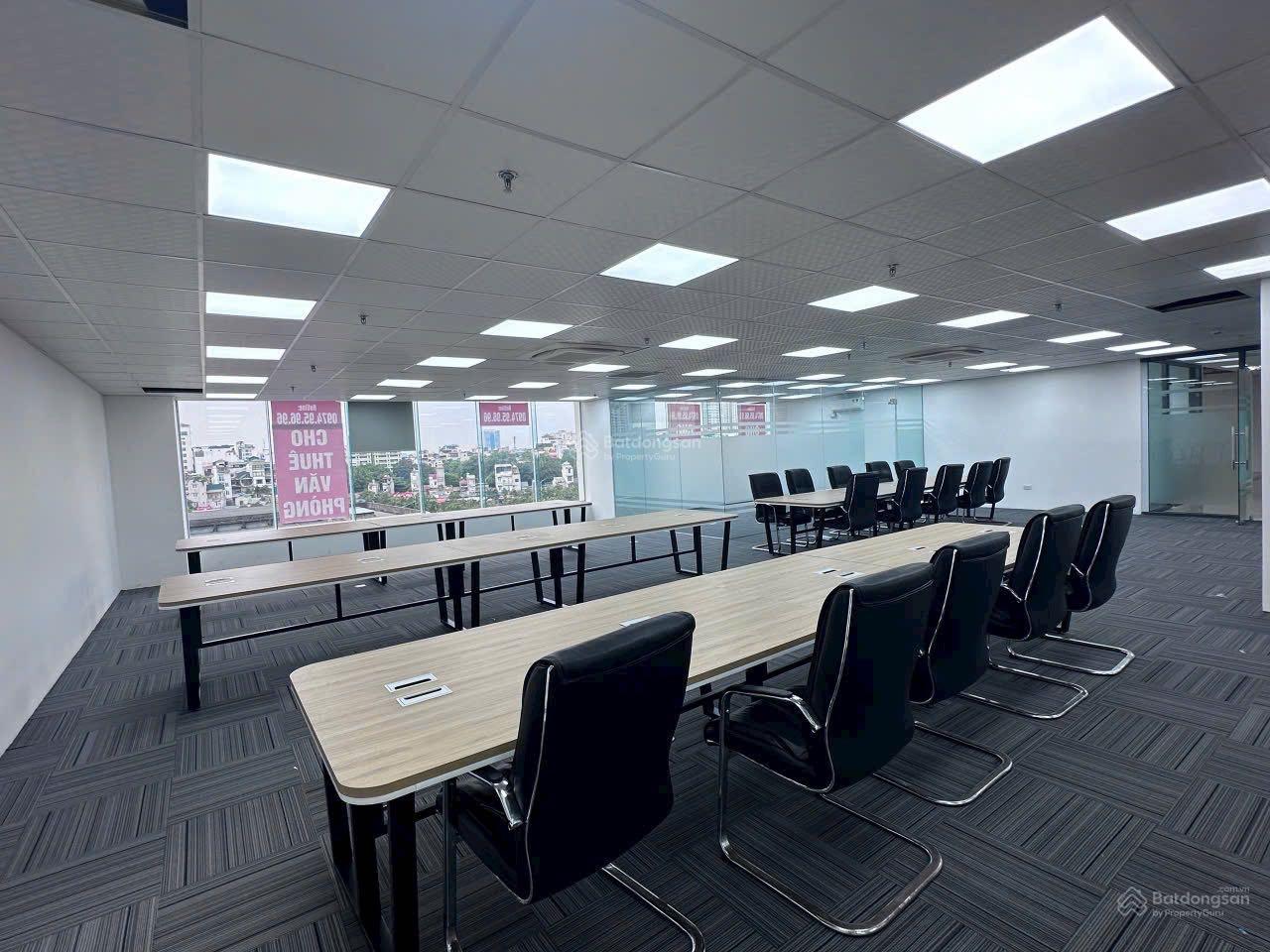 VP cho thuê phố Phan Chu Trinh, Q. Hoàn Kiếm, 30m2, 40m2, 70m2, 500m2, giá 230 nghìn/m2/th