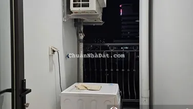 Bán căn hộ Sky City 88 Láng Hạ. DT 144m2, 3PN, 2WC. Giá 130tr/m2 full đồ. BC Đông Nam