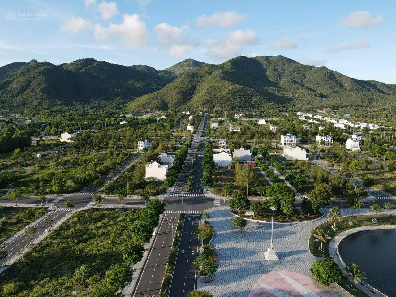 Đầu tư Golden Bay Cam Ranh đất nền ven biển Bãi Dài, 126m2 thổ cư, pháp lý rõ ràng, giá tốt