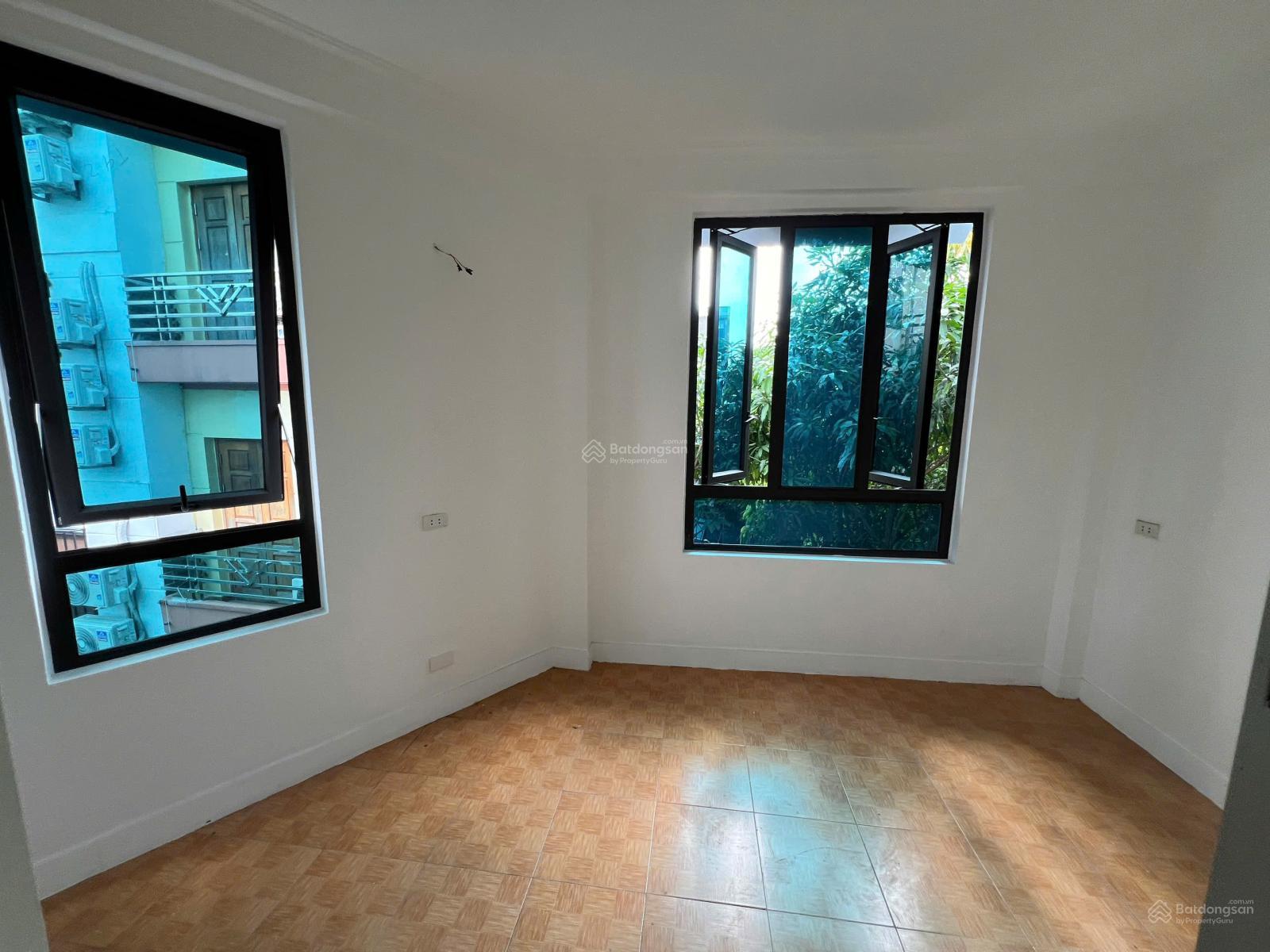 Cho thuê nhà riêng 40m2, 4tầng khu gần Phạm Văn Đồng Cổ Nhuế, giá 11tr/th Cho thuê nhà riêng 40m2, 4tầng khu gần Phạm Văn Đồng Cổ Nhuế, giá 11tr/th