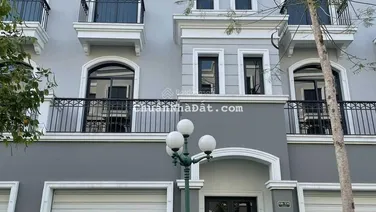 Quỹ căn chuyển nhượng giá đầu tư từ 8xx tỷ đến 9xx tỷ căn góc diện tích 104m2 xây 4 tầng 0973 670 ***