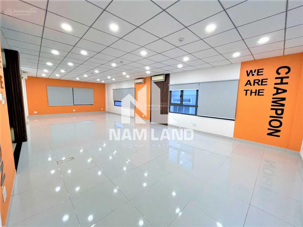 Cho thuê văn phòng 200m2 gần trục đường chính p. An Phú giá 40 triệu