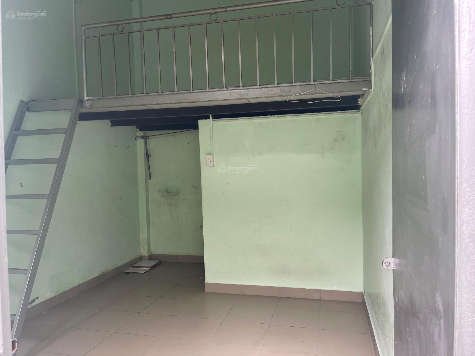 Cho thuê phòng trọ một sẹc Lê Văn Khương, DT 3.5x5m có gác giá 1.5 tr/tháng, LH 0919 147 ***