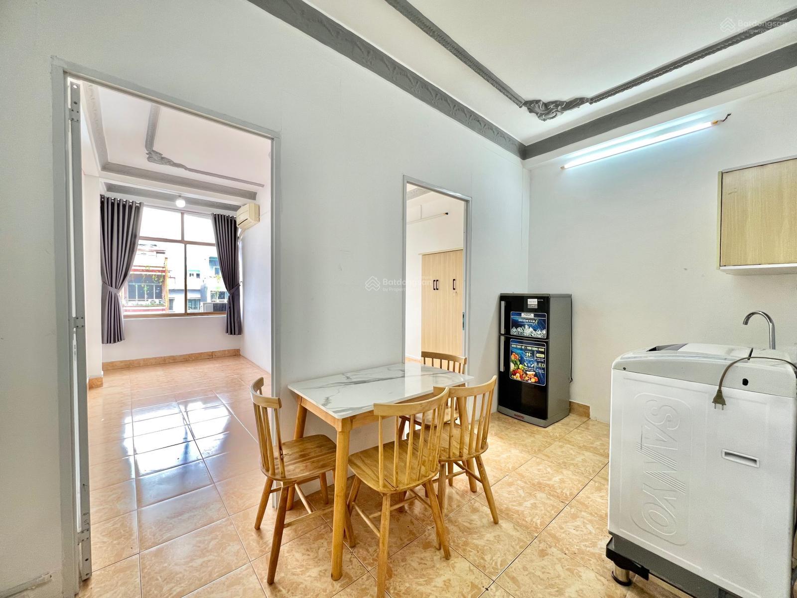 Giá rẻ! 2PN 50m2 full nội thất máy giặt riêng chỉ 7tr 4ng 4 xe ngay Lạc Long Quân giao Âu Cơ
