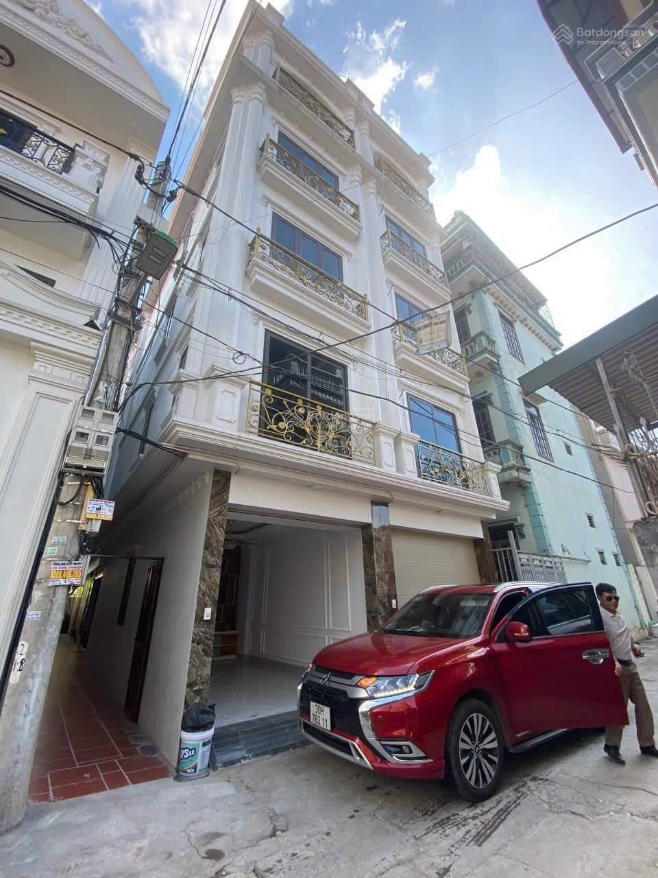 Bán nhà riêng Tân Lập, Đan Phượng. Thiết kế 5 tầng mặt ngõ Ôtô dừng đỗ. Cách 40m có bãi gửi xe 24/7