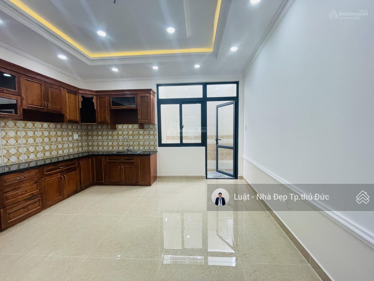 Bán nhà Quốc Lộ 13, Thủ Đức. View sông thoáng mát gần Vạn Phúc City, khu đồng bộ an ninh, sổ hồng