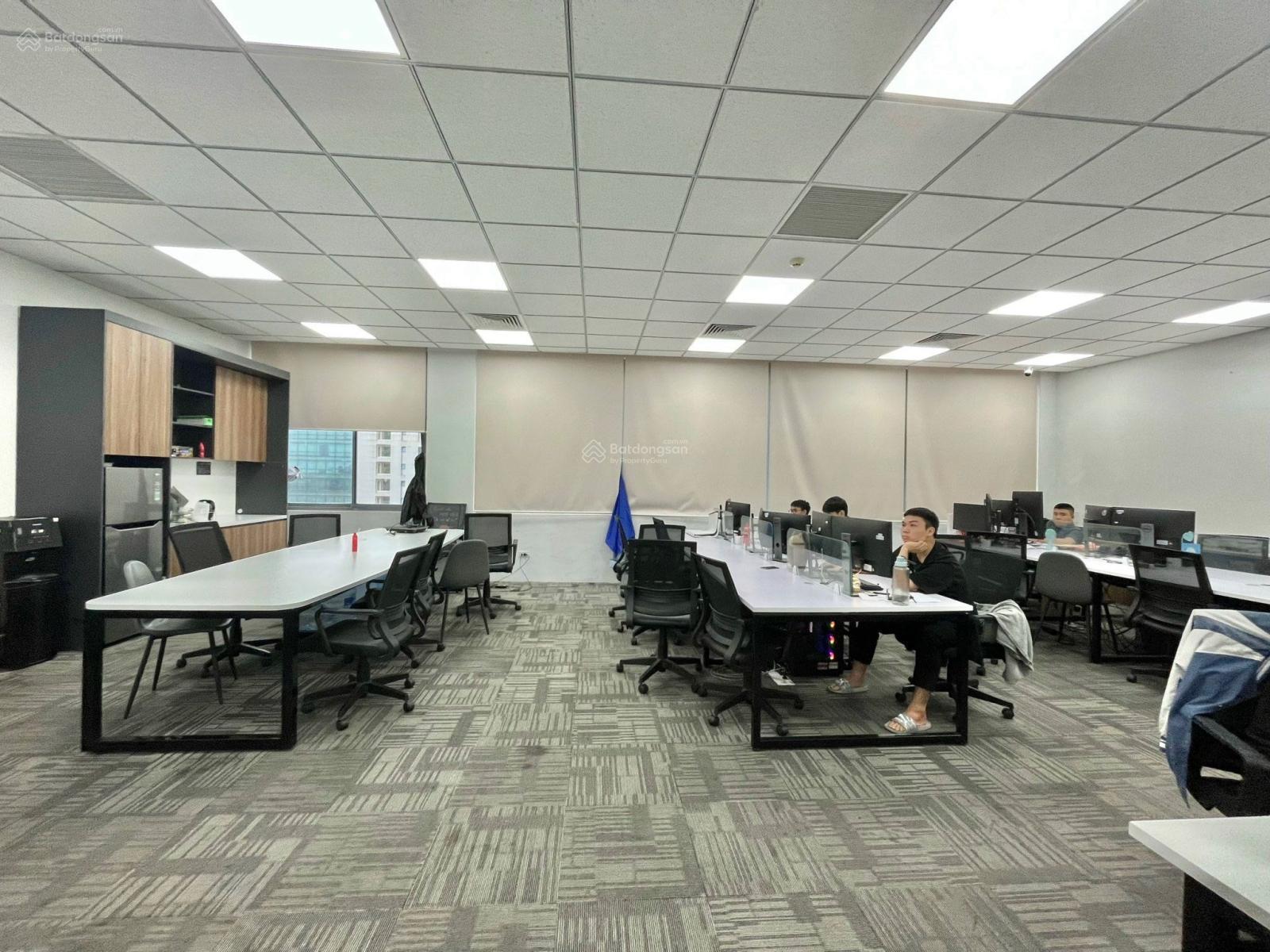 Cho thuê VP tòa Thông Tấn Xã 77 Lý Thường Kiệt 100m2, 250m2, 300m2, 800m2, giá 180 nghìn/m2/th Cho thuê VP tòa Thông Tấn Xã 77 Lý Thường Kiệt 100m2, 250m2, 300m2, 800m2, giá 180 nghìn/m2/th