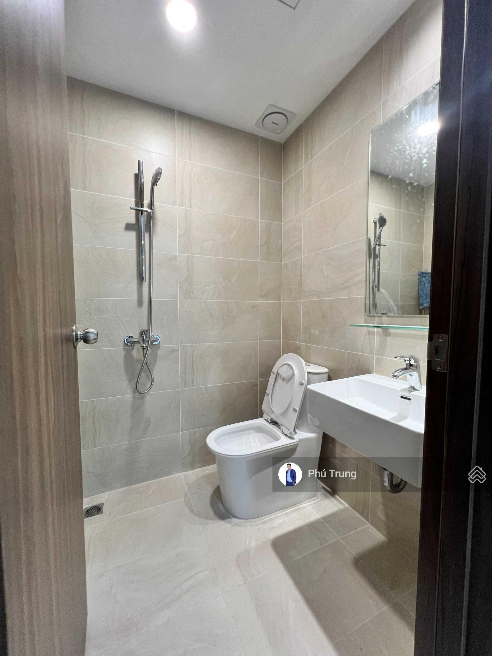 Bán gấp 2PN Opal Skyline, 64,4m2, chỉ 1,750 tỷ, sổ hồng sẵn sang tên ngay