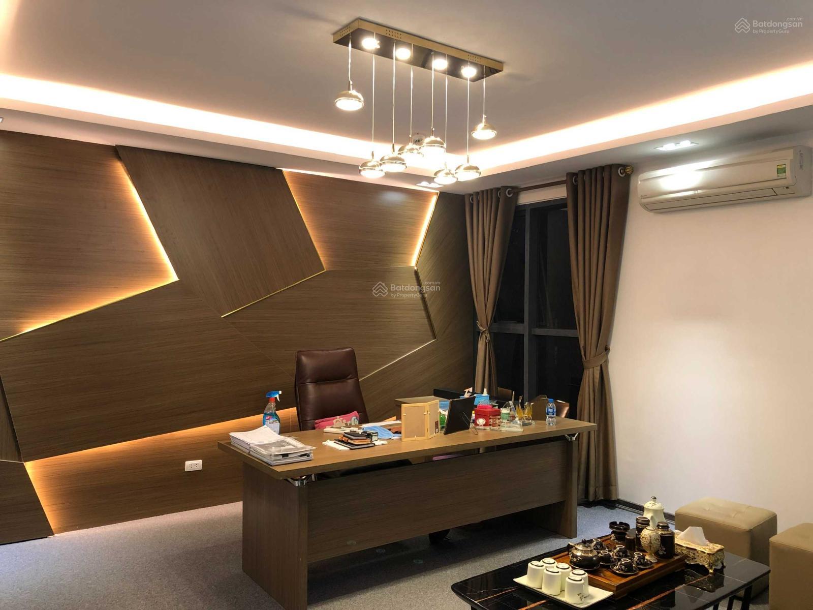 Duy nhất căn duplex thông tầng 337m2 có sân vườn view hồ Văn Quán cần bán gấp. Chi tiết phía dưới