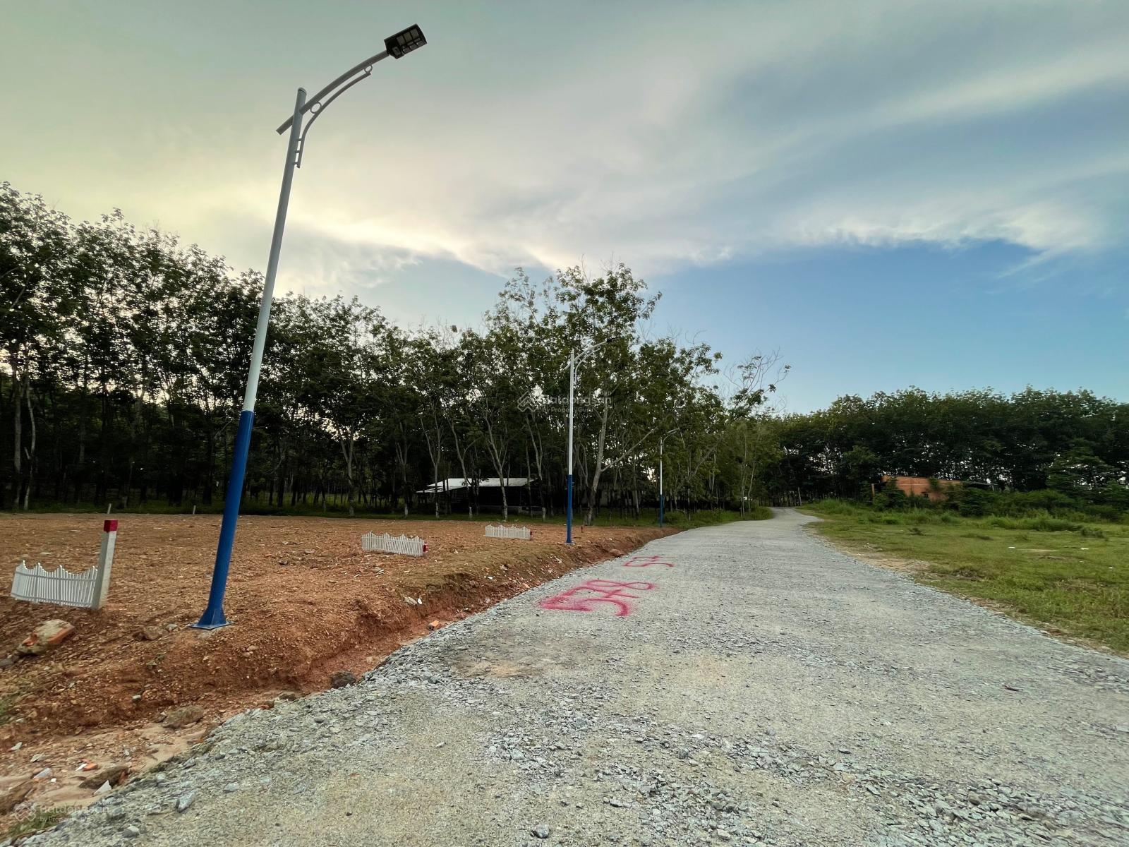 Rẻ nhất trung tâm xã Minh Thắng, thị xã Chơn Thành BP - cách Quốc Lộ 14 tầm 200 mét 0906 625 ***